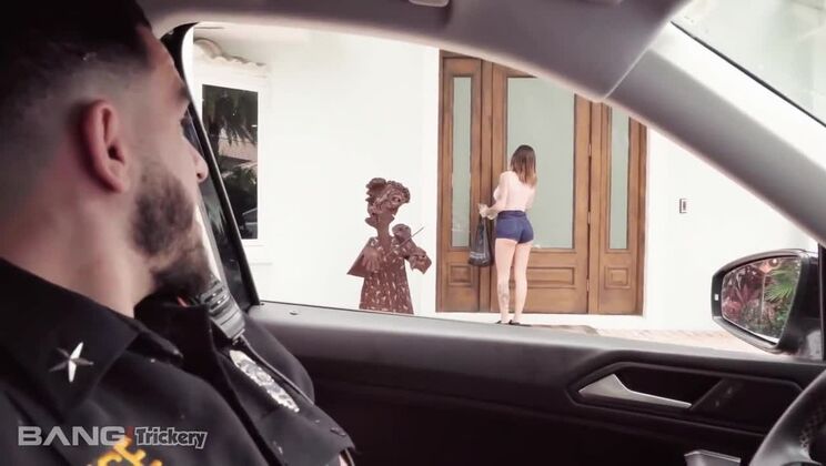 Anna Chambers Gets Tricked By The Police